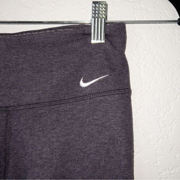 Nike Gray Cropped Dri-Fit Athleisure Leggings Size XS - Picture 2 of 5